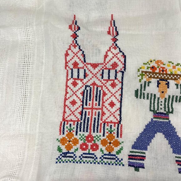 Vintage Folk-Art Cross Stitch Embroidered Linen Tablecloth & Napkins 68" x 50" - Picture 11 of 16